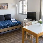 Moderne Acces Plage, Piscine Et Tennis