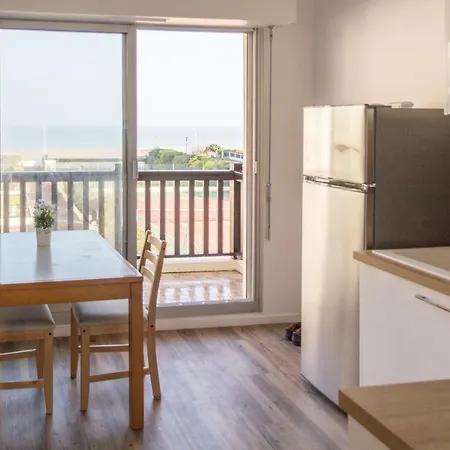 Moderne Acces Plage, Piscine Et Tennis Apartamento Cabourg