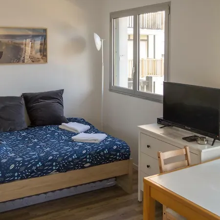 Moderne Acces Plage, Piscine Et Tennis *