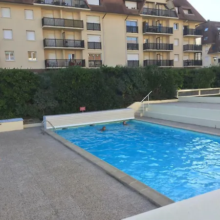 Moderne Acces Plage, Piscine Et Tennis アパート *