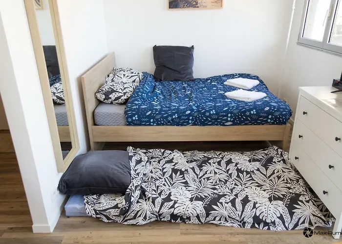 Moderne Acces Plage, Piscine Et Tennis