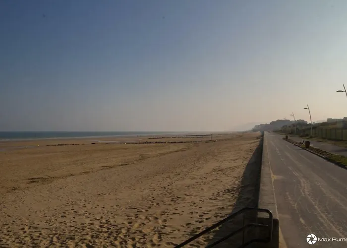 Moderne Acces Plage, Piscine Et Tennis Cabourg